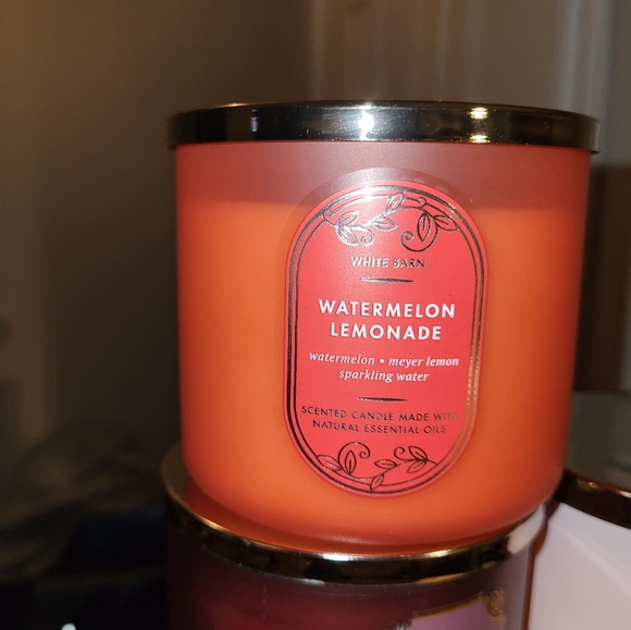 NEW! Bath and Body Works Candles - Picture 5 of 5